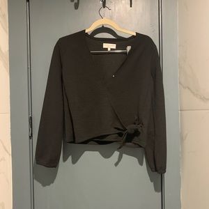 Texture & Thread Ruffle-Cuff Top / XS/ TRUE BLACK